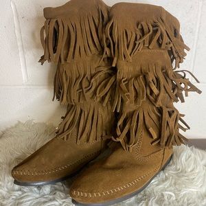 👢 Tall Minnetonka Moccasins 👢